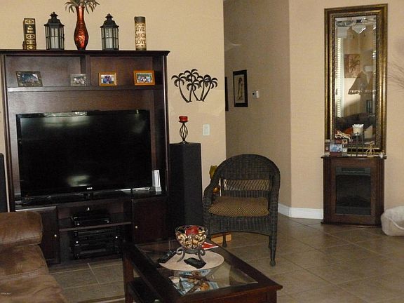 4th image of 304 Rodgers St #304