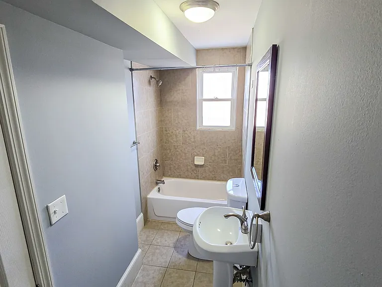 64 Simpson Ave #A — Photo 5