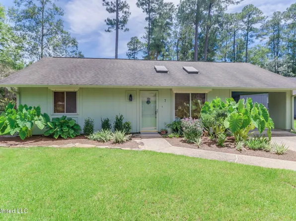 7 Timber Park, Diamondhead, MS 39525