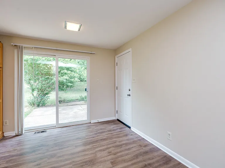 1210 Rona Parkway Dr — Photo 10
