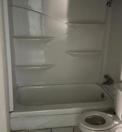 4th image of 3025 Delmar Rd