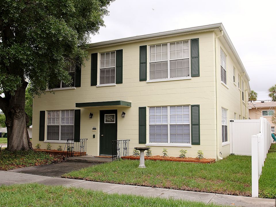 Beautiful Building In Excellent Neighborhood Location.