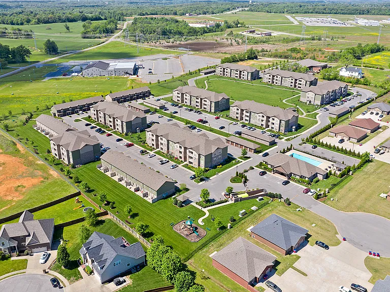 Addison at Rossview — Photo 20