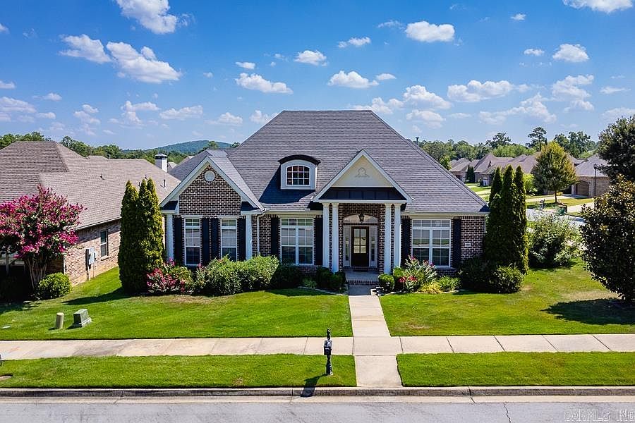 1st image of 22 Meadow View Dr