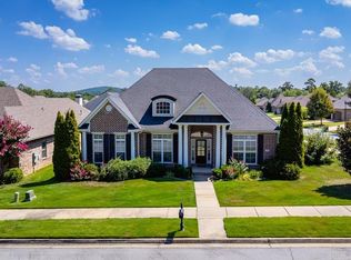 22 Meadow View Dr, Little Rock, AR 72223