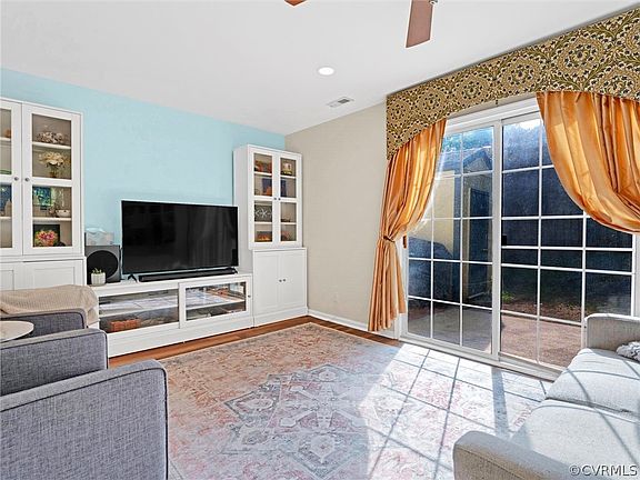 4th image of 1696 Liberty Bell Ct