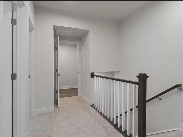 corridor upperlevel