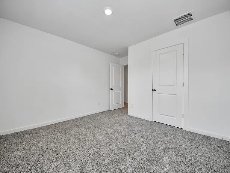 1918 Olivos St — Photo 35