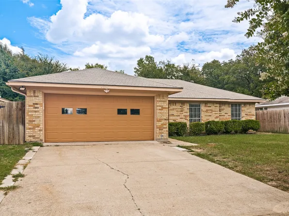 4804 Platte Dr, Balch Springs, TX 75180