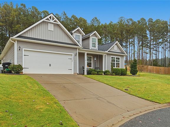 4th image of 406 Sage Glen Pl