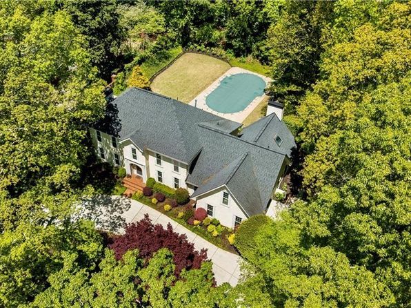 5655 Errol Pl NW, Atlanta, GA 30327
