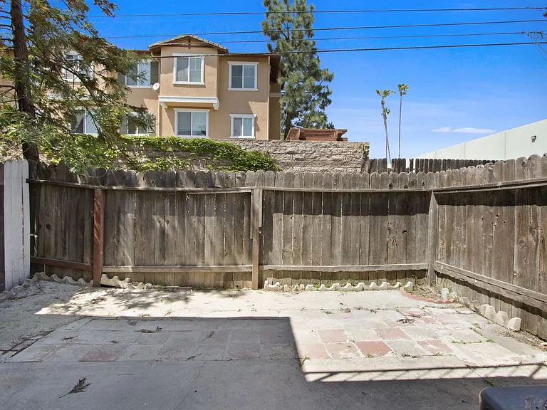 14561 Del Amo Ave #B — Photo 17