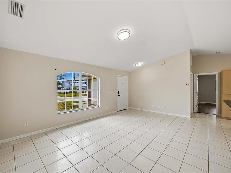 2260 Mistleto Ln — Photo 6