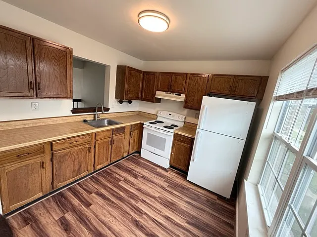 4 bed, 1500 sqft, $3,450 — Photo 3