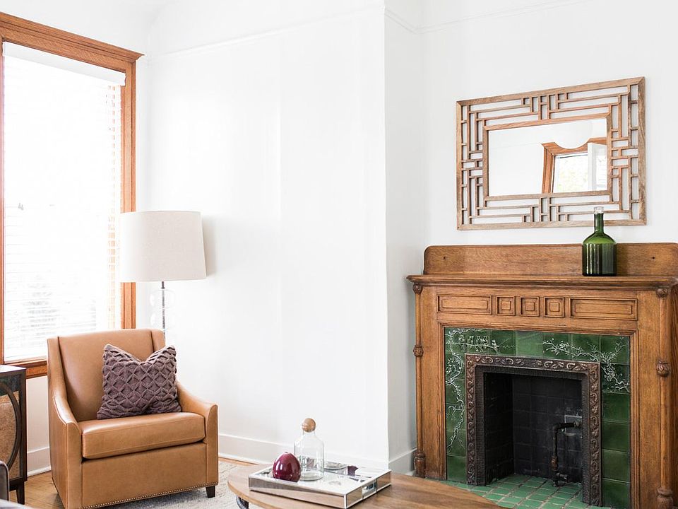 1st image of 204 N State St #3