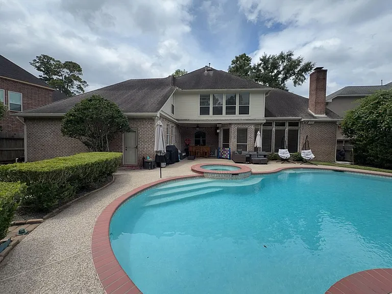 16410 Emilia Ct — Photo 33