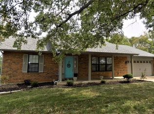 5644 Wieland Dr, Saint Louis, MO 63128