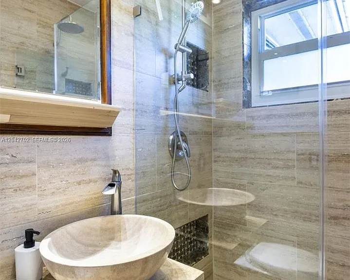 1745 SW 11th Ter #1745 — Photo 15
