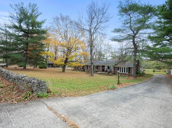 2965 McCracken Pike, Versailles, KY 40383