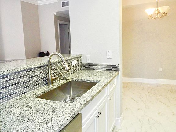 5th image of 11012 Legacy Dr APT 204