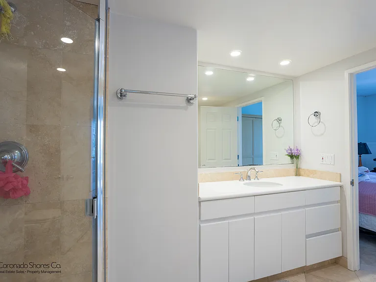 1710 Avenida Del Mundo #102 — Photo 11