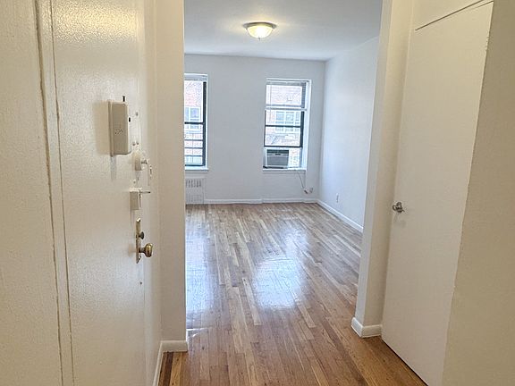 5th image of 426 E 83rd St APT 4A