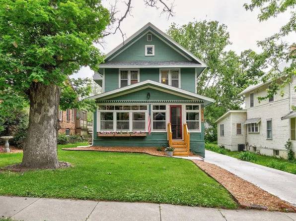 1518 31st St, Des Moines, IA 50311