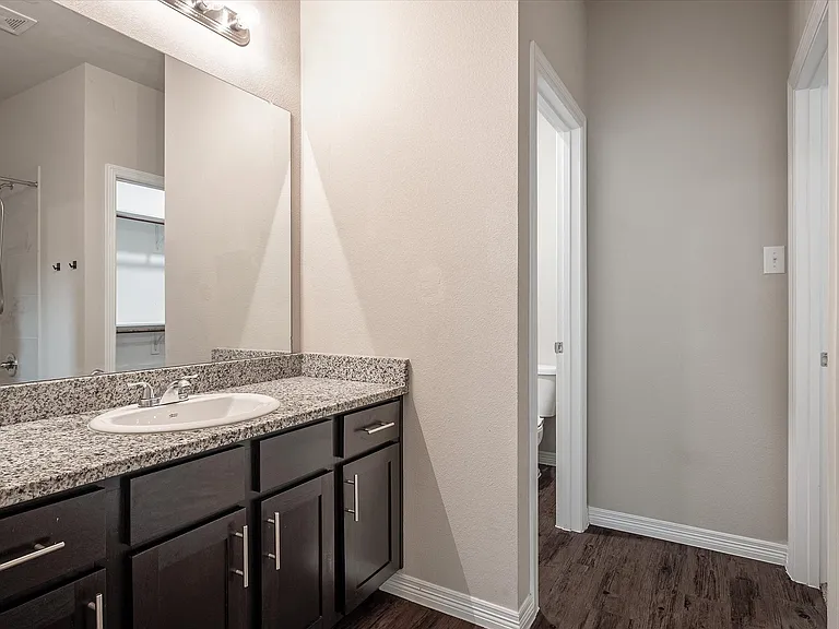 2721 Vine Ct — Photo 18