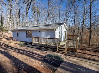 616 Post Oak Ln, Seneca, SC 29672