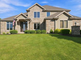 2208 Longleaf Dr, Fort Wayne, IN 46814