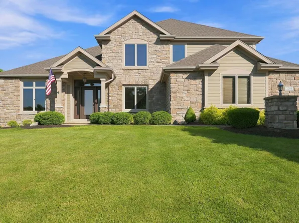 2208 Longleaf Dr, Fort Wayne, IN 46814