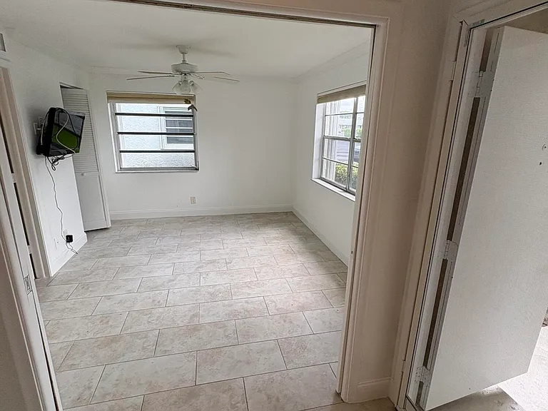 1020 Silk Oak Ter #104 — Photo 5