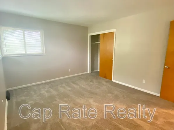 26 S Hampton Rd #C, Columbus, OH 43213