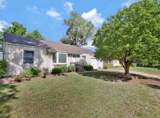 809 Westridge Dr, Newton, KS 67114