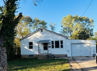 407 E Spencer St, Cuba, MO 65453