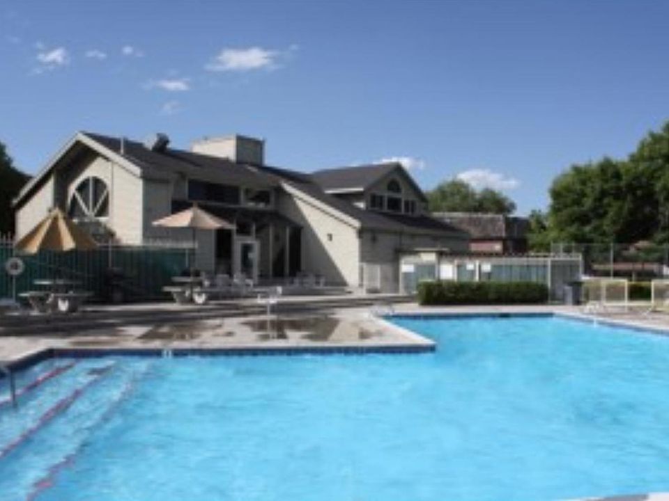 Large Swimming Pool
