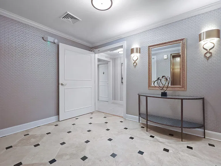 Elevator to your Floor