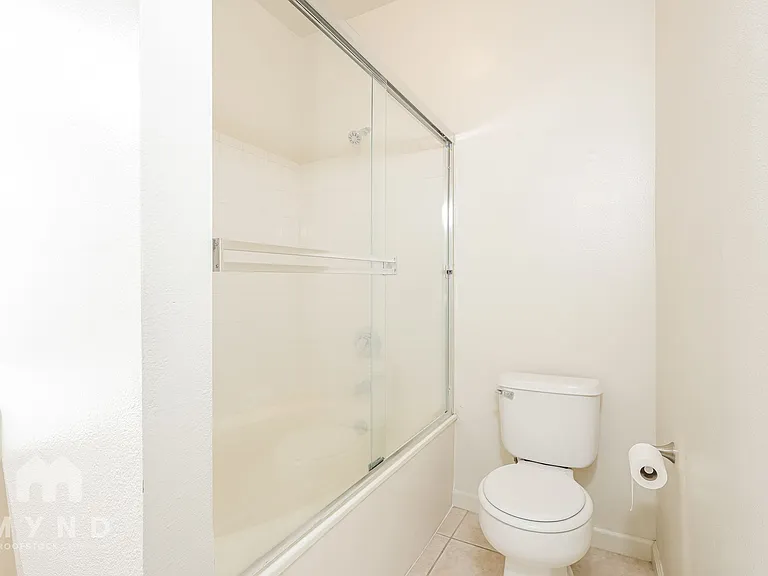 900 S Meadows Pkwy #822 — Photo 16