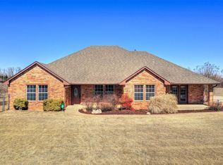 1216 N Clear Springs Rd, Mustang, OK 73064