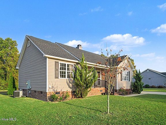 3rd image of 80 Quince Court