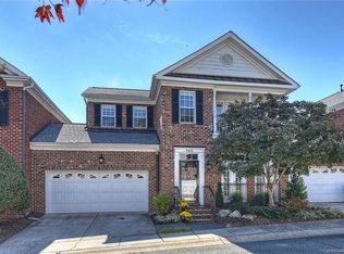 9402 Bonnie Briar Cir, Charlotte, NC 28277