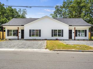 903 1/2 A W Anderson St, Selma, NC 27576