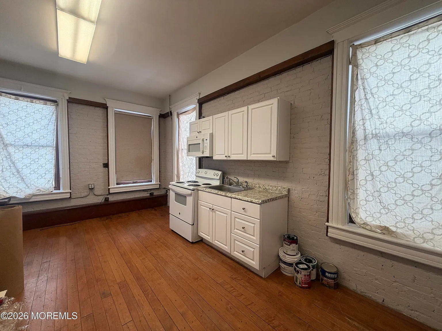 1 bed, 1200 sqft, $3,000 — Photo 3