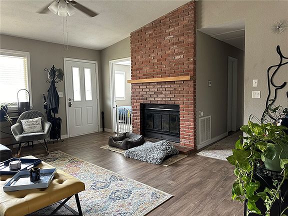 3rd image of 6 Weston Ln