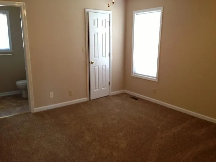 3291 N Senseney Cir — Photo 3