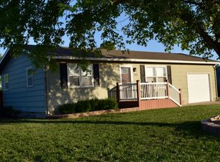 313 S 3rd St, Wakeeney, KS 67672