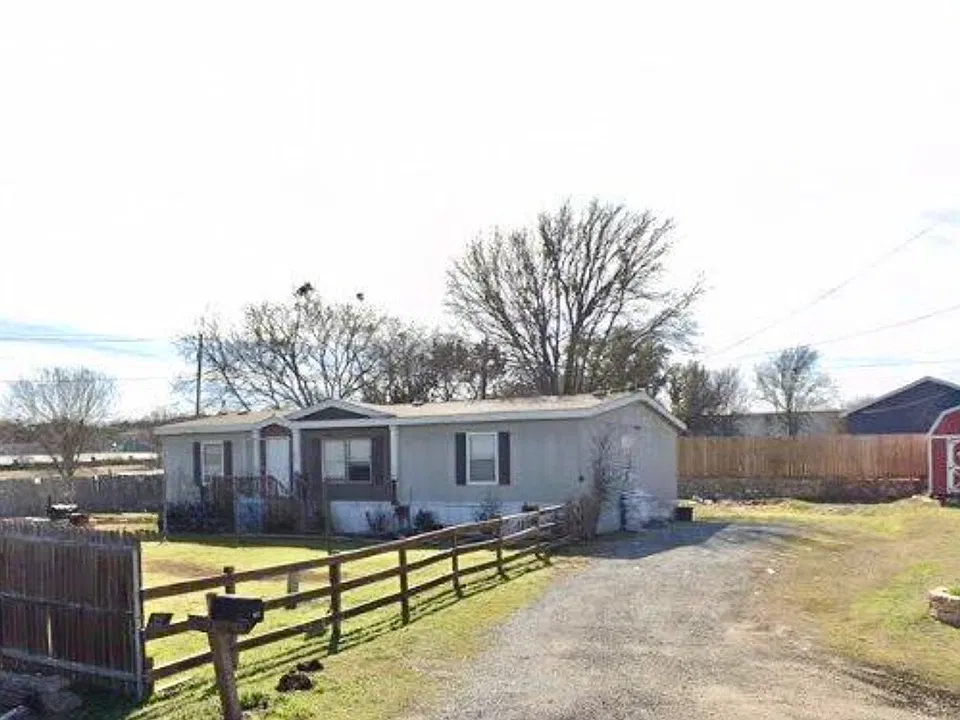 801 Indian Dr