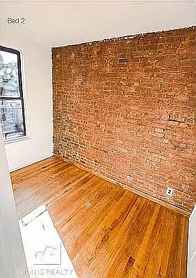 Rented by Jonis Realty | media 7