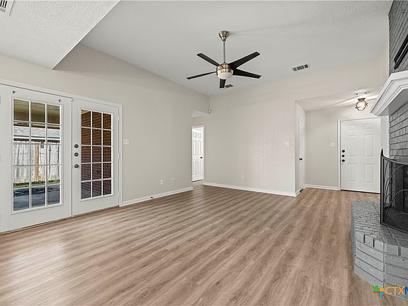 4th image of 4502 Glennwood Dr