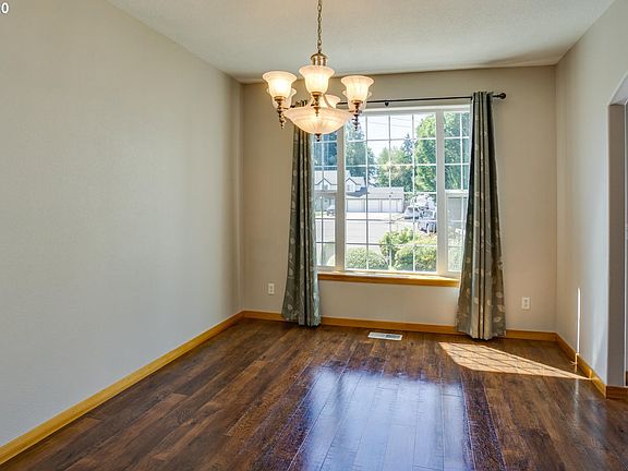 4th image of 4314 NE 97th St